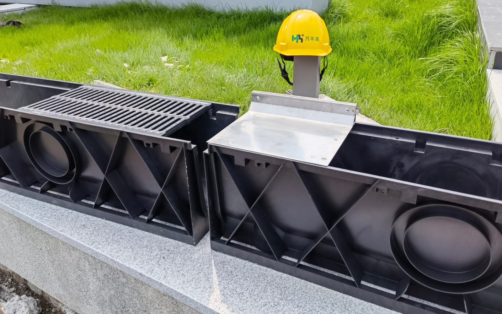 塑料排水沟+不锈钢盖板